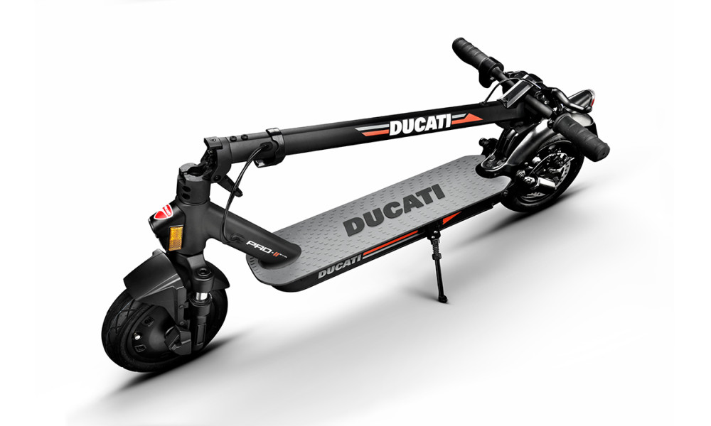 Trotineta electrica Ducati Pro-II Plus semnalizari Motor 350W